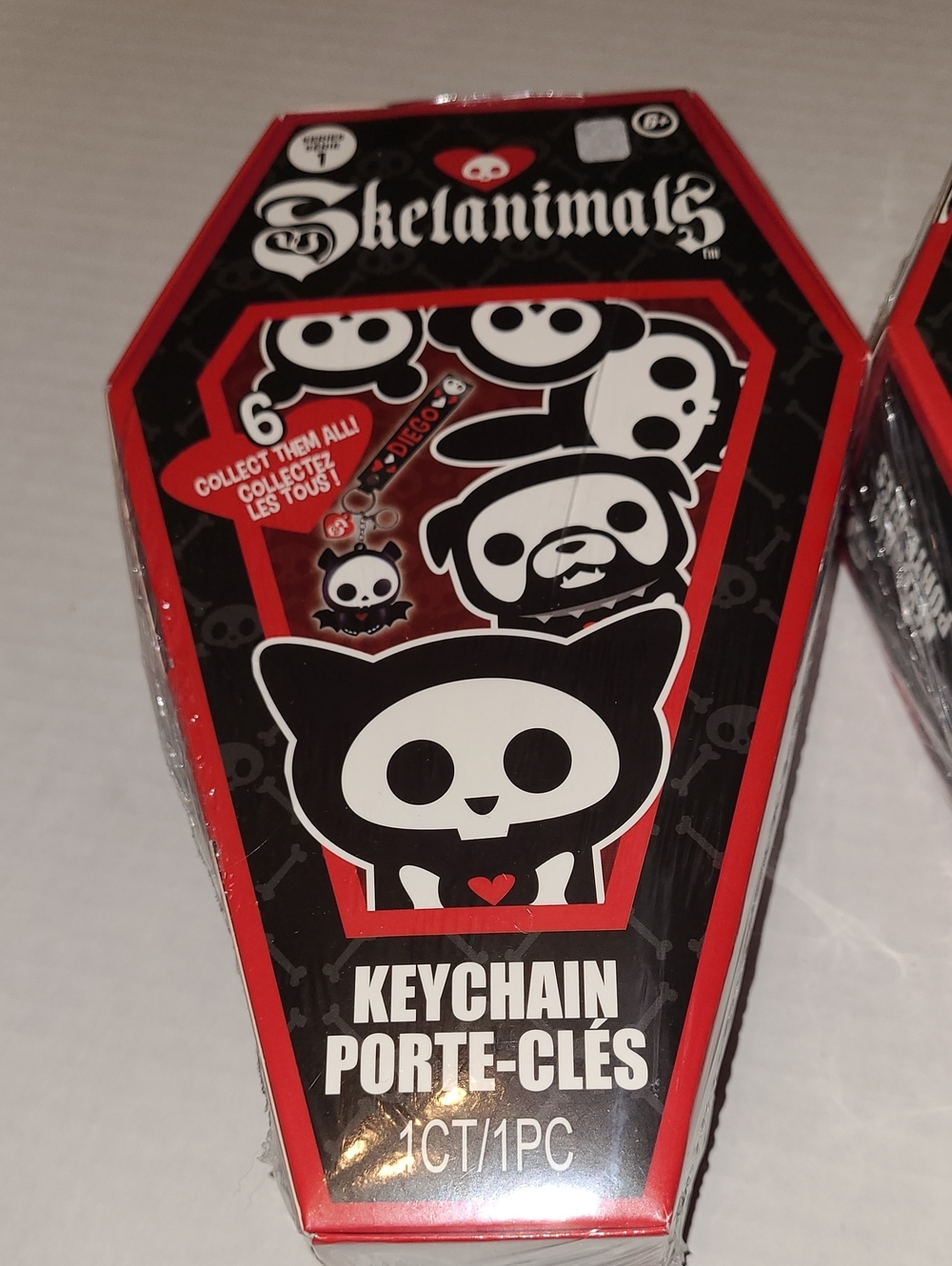 Skelanimals Coffin Keychain Set - Black & Red X 2 - Picture 2 of 5